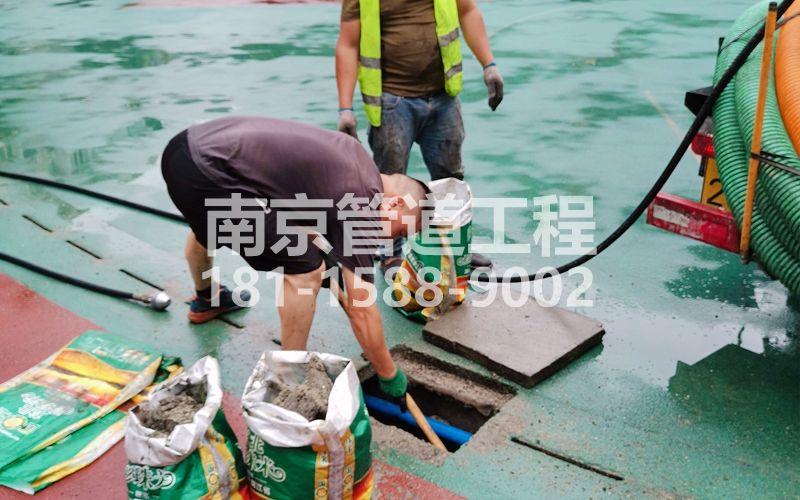 北京西路管道清淤